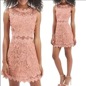 NWT TOPSHOP LACE BACK MIDI DRESS IN BLUSH - NWT PERFECT CONDITION SIZE 4